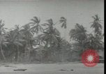 Standbild Vereinigten Staaten Marines Kiribati Gilbert Inseln, 1943, aus Sekunde 61 historischem Filmmaterial Videoclip 65675074389