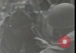 Standbild Japanese-American Marines New Britain Papua Neu Guinea, 1944, aus Sekunde 20 historischem Filmmaterial Videoclip 65675074391
