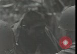 Standbild Japanese-American Marines New Britain Papua Neu Guinea, 1944, aus Sekunde 27 historischem Filmmaterial Videoclip 65675074391