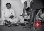 Immagine di Mohandas Karamchand Gandhi Wardha India, 1943, secondo 34 filmato di repertorio 65675074399
