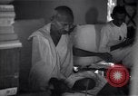 Immagine di Mohandas Karamchand Gandhi Wardha India, 1943, secondo 12 filmato di repertorio 65675074400