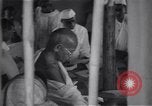 Immagine di Mohandas Karamchand Gandhi Wardha India, 1943, secondo 38 filmato di repertorio 65675074400