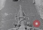 Standbild australischen Überlebenden Pazifik, 1944, aus Sekunde 1 historischem Filmmaterial Videoclip 65675074409