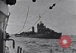 Standbild australischen Überlebenden South China Sea, 1944, aus Sekunde 23 historischem Filmmaterial Videoclip 65675074410