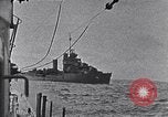 Standbild australischen Überlebenden South China Sea, 1944, aus Sekunde 26 historischem Filmmaterial Videoclip 65675074410