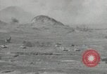 Standbild Schokolade Drop Hill Okinawa Ryukyu Inseln, 1945, aus Sekunde 11 historischem Filmmaterial Videoclip 65675074416