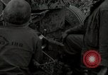 Standbild USA Soldaten Okinawa Ryukyu Inseln, 1945, aus Sekunde 28 historischem Filmmaterial Videoclip 65675074421