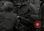 Standbild USA Soldaten Okinawa Ryukyu Inseln, 1945, aus Sekunde 32 historischem Filmmaterial Videoclip 65675074421