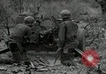 Standbild USA Soldaten Okinawa Ryukyu Inseln, 1945, aus Sekunde 57 historischem Filmmaterial Videoclip 65675074421