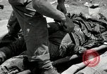 Immagine di Stati Uniti truppe Okinawa isole Ryukyu, 1945, secondo 28 filmato di repertorio 65675074424