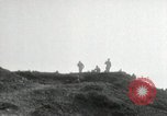 Standbild USA Soldaten Okinawa Ryukyu Inseln, 1945, aus Sekunde 24 historischem Filmmaterial Videoclip 65675074426