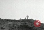 Standbild USA Soldaten Okinawa Ryukyu Inseln, 1945, aus Sekunde 28 historischem Filmmaterial Videoclip 65675074426