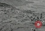 Standbild USA Soldaten Okinawa Ryukyu Inseln, 1945, aus Sekunde 62 historischem Filmmaterial Videoclip 65675074426