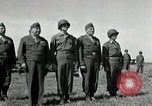 Standbild Commanding-General der 7 Armee Darmstadt Deutschland, 1945, aus Sekunde 52 historischem Filmmaterial Videoclip 65675074432