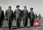 Standbild Commanding-General der 7 Armee Darmstadt Deutschland, 1945, aus Sekunde 55 historischem Filmmaterial Videoclip 65675074432