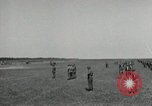 Standbild Charles Coolidge erhält Ehrenmedaille Darmstadt Deutschland, 1945, aus Sekunde 8 historischem Filmmaterial Videoclip 65675074433