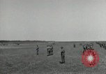 Standbild Charles Coolidge erhält Ehrenmedaille Darmstadt Deutschland, 1945, aus Sekunde 11 historischem Filmmaterial Videoclip 65675074433