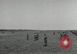 Standbild Charles Coolidge erhält Ehrenmedaille Darmstadt Deutschland, 1945, aus Sekunde 12 historischem Filmmaterial Videoclip 65675074433