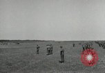 Standbild Charles Coolidge erhält Ehrenmedaille Darmstadt Deutschland, 1945, aus Sekunde 14 historischem Filmmaterial Videoclip 65675074433