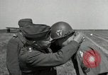 Standbild Charles Coolidge erhält Ehrenmedaille Darmstadt Deutschland, 1945, aus Sekunde 30 historischem Filmmaterial Videoclip 65675074433