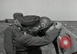 Standbild Charles Coolidge erhält Ehrenmedaille Darmstadt Deutschland, 1945, aus Sekunde 36 historischem Filmmaterial Videoclip 65675074433