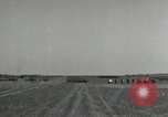 Standbild Charles Coolidge erhält Ehrenmedaille Darmstadt Deutschland, 1945, aus Sekunde 59 historischem Filmmaterial Videoclip 65675074433