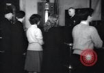 Image des filles et des garçons New Jersey United States USA, 1943, de la seconde 52 séquences d'archives historiques vidéo 65675074451