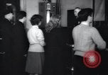 Image des filles et des garçons New Jersey United States USA, 1943, de la seconde 53 séquences d'archives historiques vidéo 65675074451