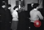 Image des filles et des garçons New Jersey United States USA, 1943, de la seconde 55 séquences d'archives historiques vidéo 65675074451