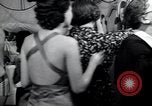Standbild Ziegfeld Follies Tänzer New York City USA, 1936, aus Sekunde 28 historischem Filmmaterial Videoclip 65675074453