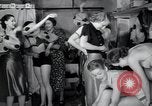 Standbild Ziegfeld Follies Tänzer New York City USA, 1936, aus Sekunde 45 historischem Filmmaterial Videoclip 65675074453