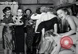Standbild Ziegfeld Follies Tänzer New York City USA, 1936, aus Sekunde 50 historischem Filmmaterial Videoclip 65675074453