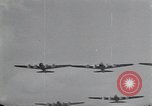 Standbild B-17 Flying Festungen Langley Field Virginia USA, 1939, aus Sekunde 10 historischem Filmmaterial Videoclip 65675074458