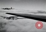 Standbild B-17 Flying Festungen Langley Field Virginia USA, 1939, aus Sekunde 30 historischem Filmmaterial Videoclip 65675074458