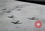 Standbild B-17 Flying Festungen Langley Field Virginia USA, 1939, aus Sekunde 44 historischem Filmmaterial Videoclip 65675074458