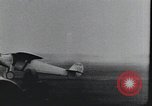 Image Charles Lindbergh et sa mère Long Island New York USA, 1927, de la seconde 26 séquences d'archives historiques vidéo 65675074467