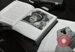 Immagine di Peabody Museo di Archeologia e etologia Cambridge Massachusetts USA, 1946, secondo 38 filmato di repertorio 65675074483