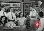 Image sérieusement anthropologue Hooton Cambridge Massachusetts USA, 1946, de la seconde 7 séquences d'archives historiques vidéo 65675074484