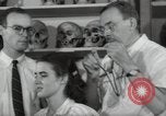 Image sérieusement anthropologue Hooton Cambridge Massachusetts USA, 1946, de la seconde 54 séquences d'archives historiques vidéo 65675074484