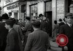 Standbild Menge Lissabon Portugal, 1942, aus Sekunde 8 historischem Filmmaterial Videoclip 65675074494