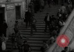 Standbild Menge Lissabon Portugal, 1942, aus Sekunde 34 historischem Filmmaterial Videoclip 65675074494