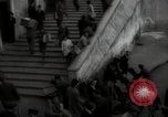 Standbild Menge Lissabon Portugal, 1942, aus Sekunde 50 historischem Filmmaterial Videoclip 65675074494
