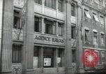 Standbild Journalist Jean Fortenoy Lissabon Portugal, 1942, aus Sekunde 3 historischem Filmmaterial Videoclip 65675074495