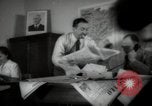 Standbild Journalist Jean Fortenoy Lissabon Portugal, 1942, aus Sekunde 16 historischem Filmmaterial Videoclip 65675074495