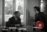Standbild Oberst Robert Solberg Lissabon Portugal, 1942, aus Sekunde 39 historischem Filmmaterial Videoclip 65675074499
