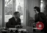 Standbild Oberst Robert Solberg Lissabon Portugal, 1942, aus Sekunde 41 historischem Filmmaterial Videoclip 65675074499