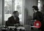 Standbild Oberst Robert Solberg Lissabon Portugal, 1942, aus Sekunde 46 historischem Filmmaterial Videoclip 65675074499