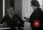 Standbild Oberst Robert Solberg Lissabon Portugal, 1942, aus Sekunde 48 historischem Filmmaterial Videoclip 65675074499