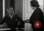Standbild Oberst Robert Solberg Lissabon Portugal, 1942, aus Sekunde 53 historischem Filmmaterial Videoclip 65675074499