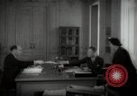 Standbild Oberst Robert Solberg Lissabon Portugal, 1942, aus Sekunde 57 historischem Filmmaterial Videoclip 65675074499